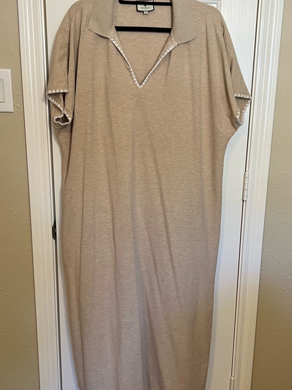 Tuckernuck Taupe Collared Tunic with White Scalloped Trim
